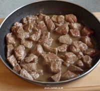 Browning the braising steak