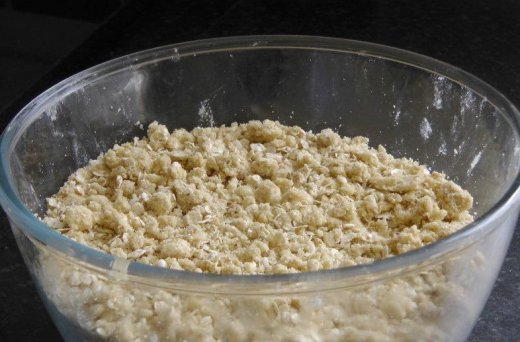 Crumble topping mix uncooked