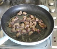 Frying kidneys to brown them
