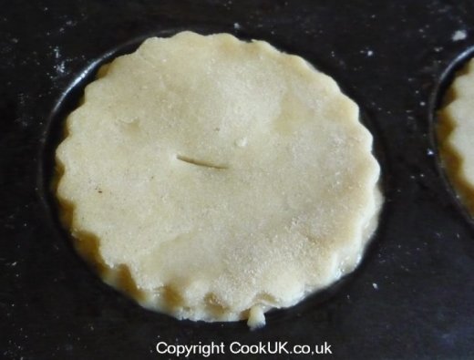 Uncooked mince pie
