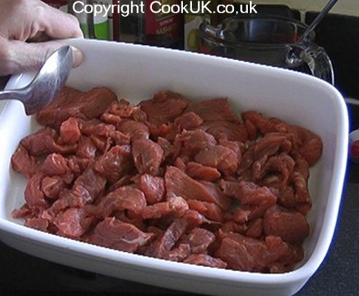 Marinading stewing steak