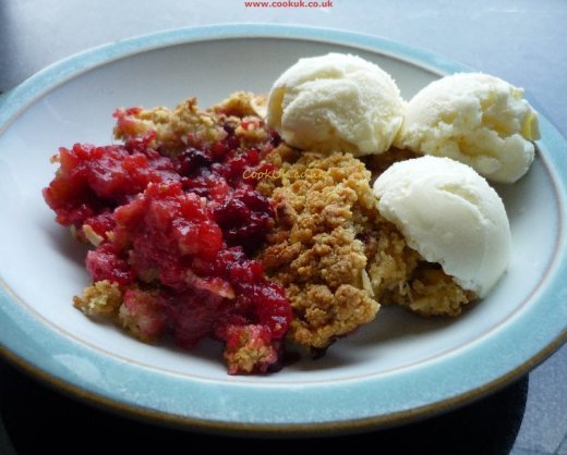 Blackberry and Apple Crumble