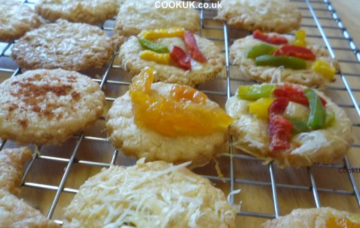 Cooked Crispy Cheese Biscuits