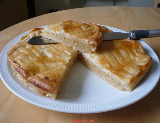 Galette des Rois sliced