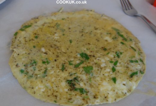 Cooked thin omelette