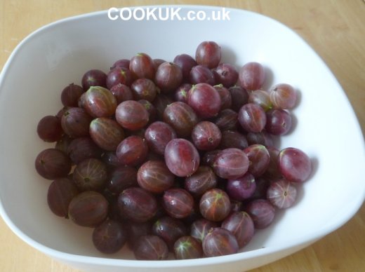 Hinomaki Red Gooseberries