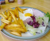 Ham, egg and chips